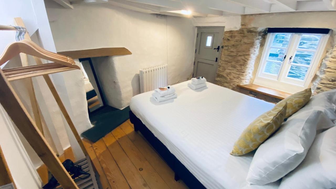 Spindrift Is A Beautiful Newly Refurbished Three Bedroom Private Family House Located On The Old Harbour And The Coastal Path In The Heart Of Beautiful Polperro Exterior foto